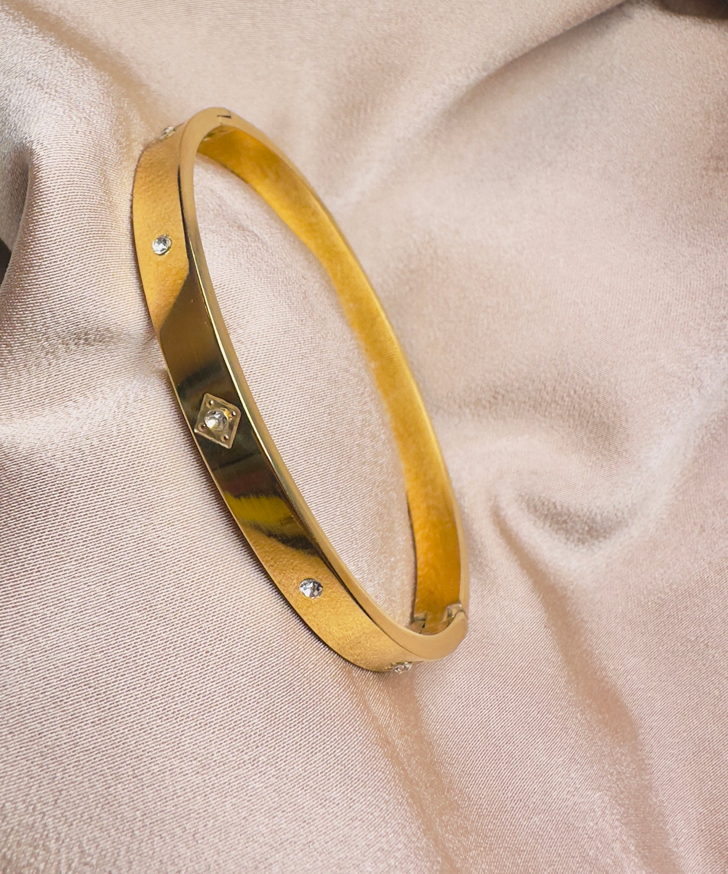 Anti tarnish Gold Bracelet