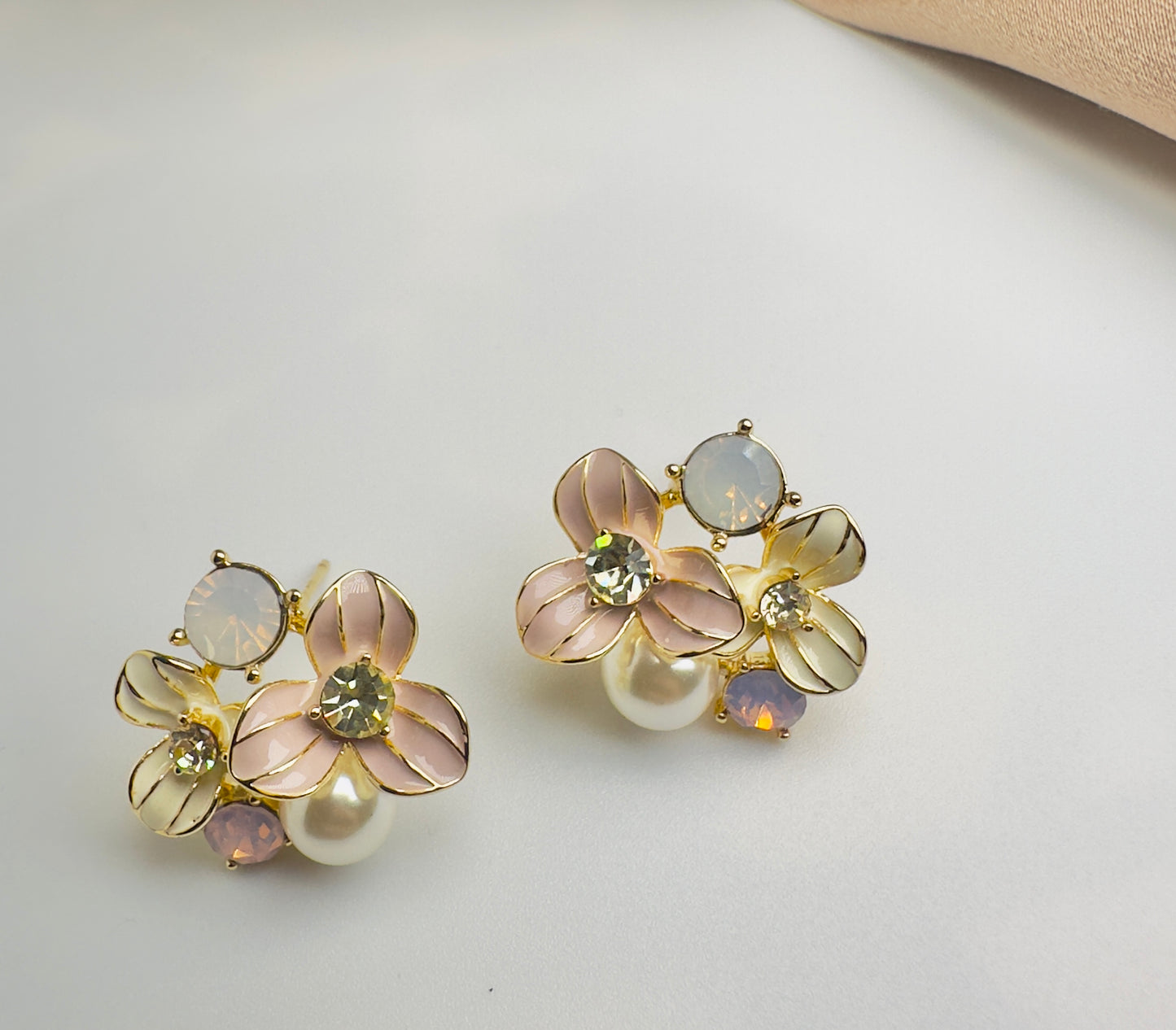 Soft Bloom Studs