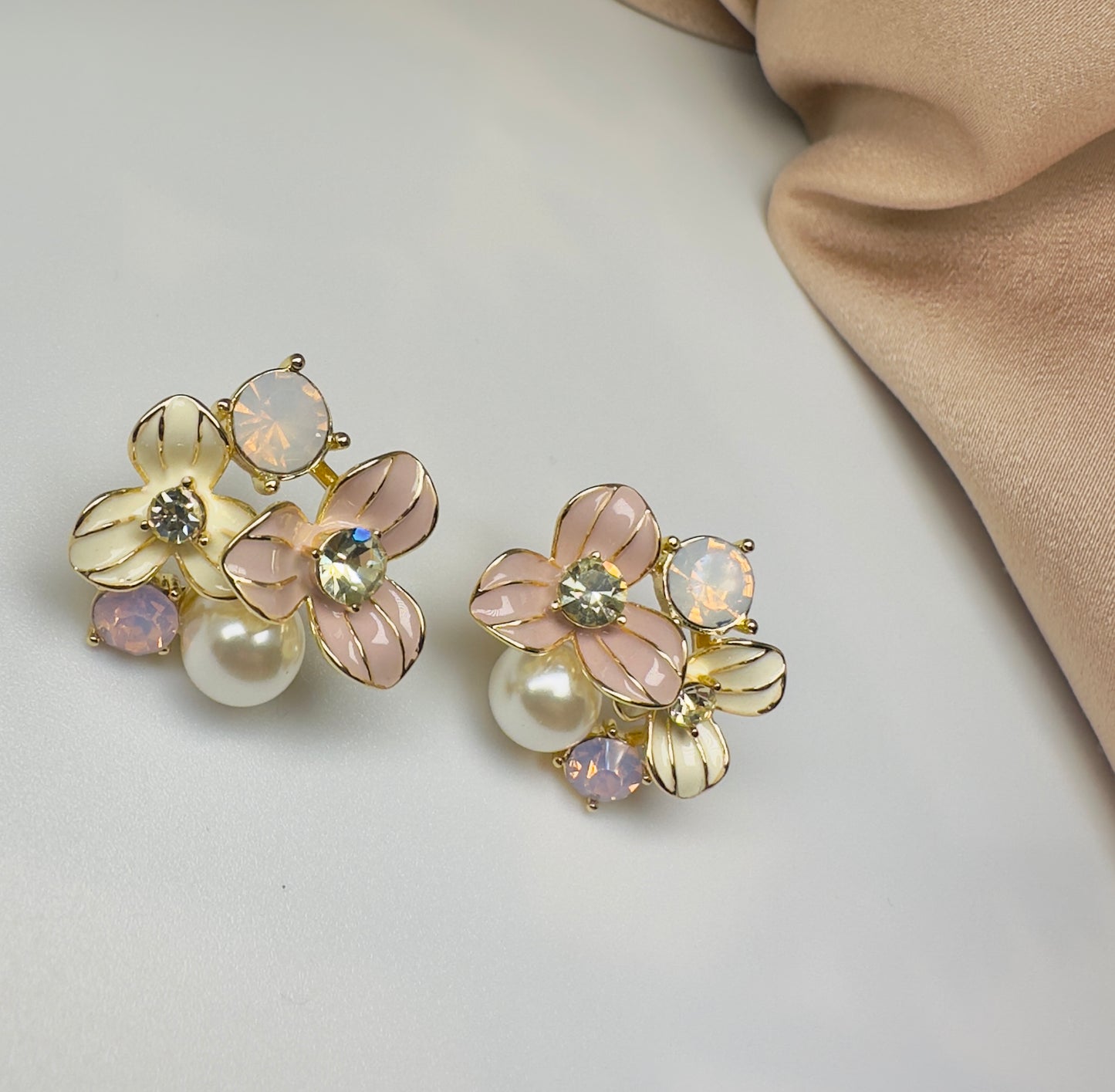 Soft Bloom Studs