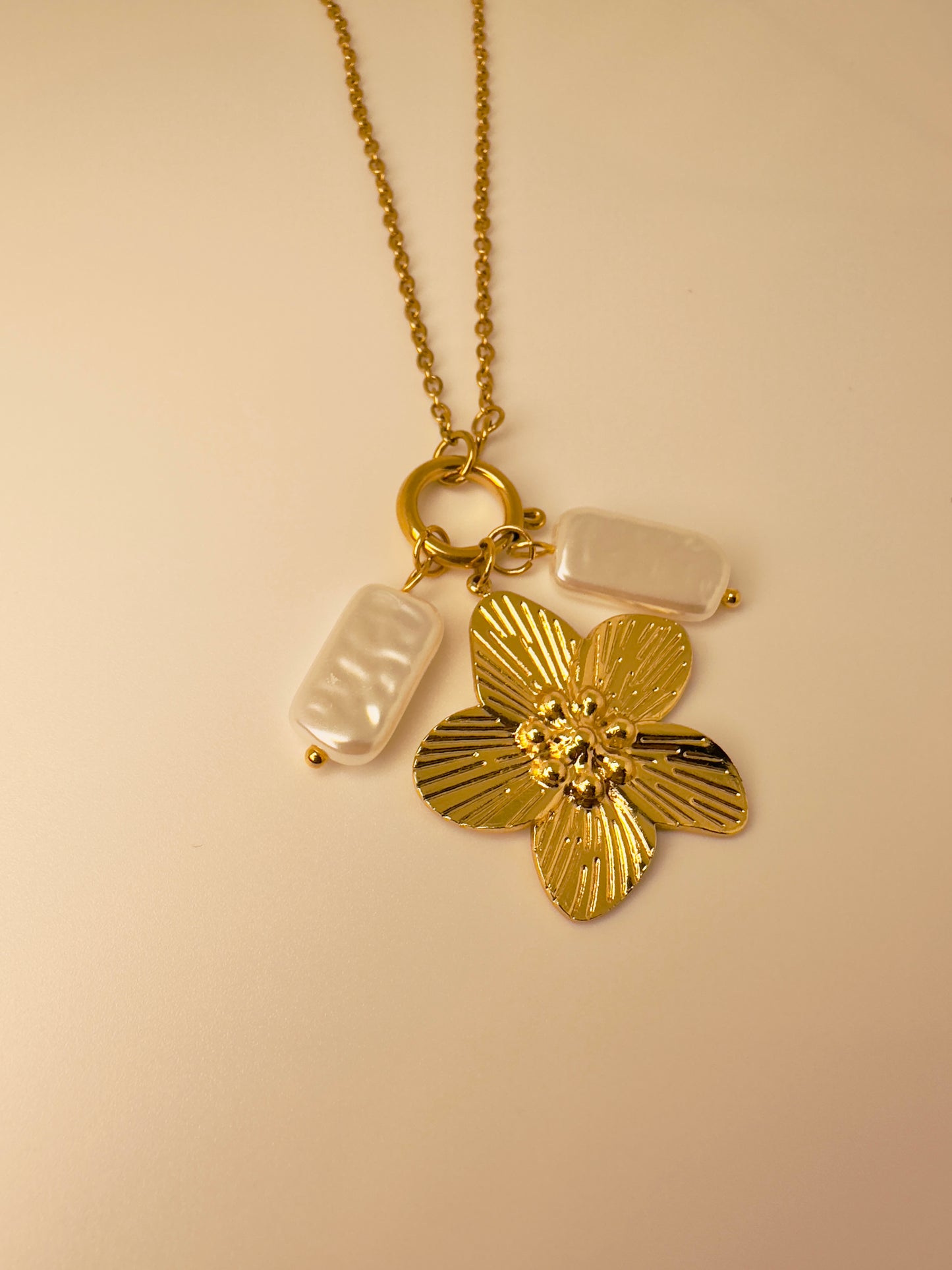 Petal Pearl Necklace