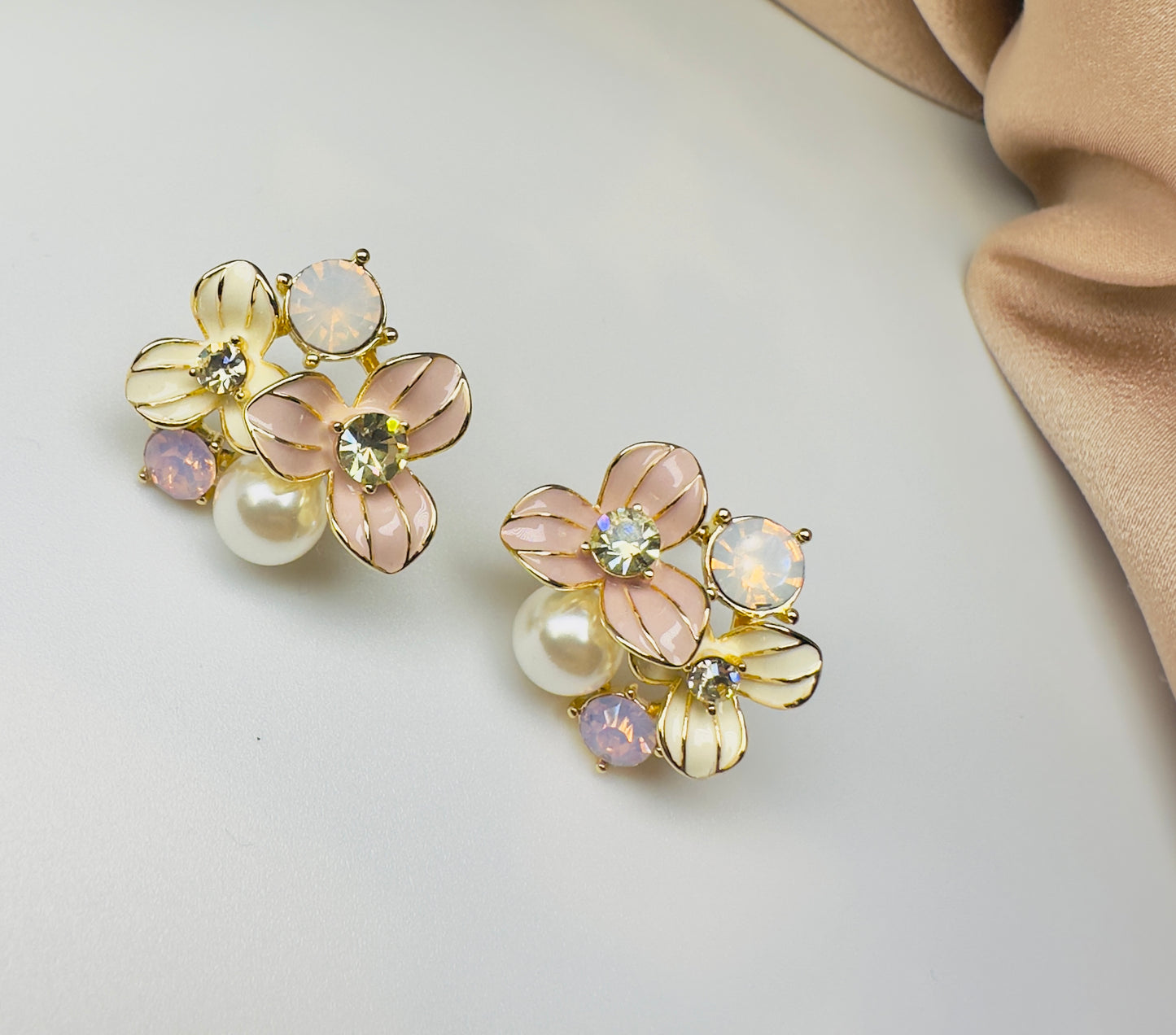 Soft Bloom Studs