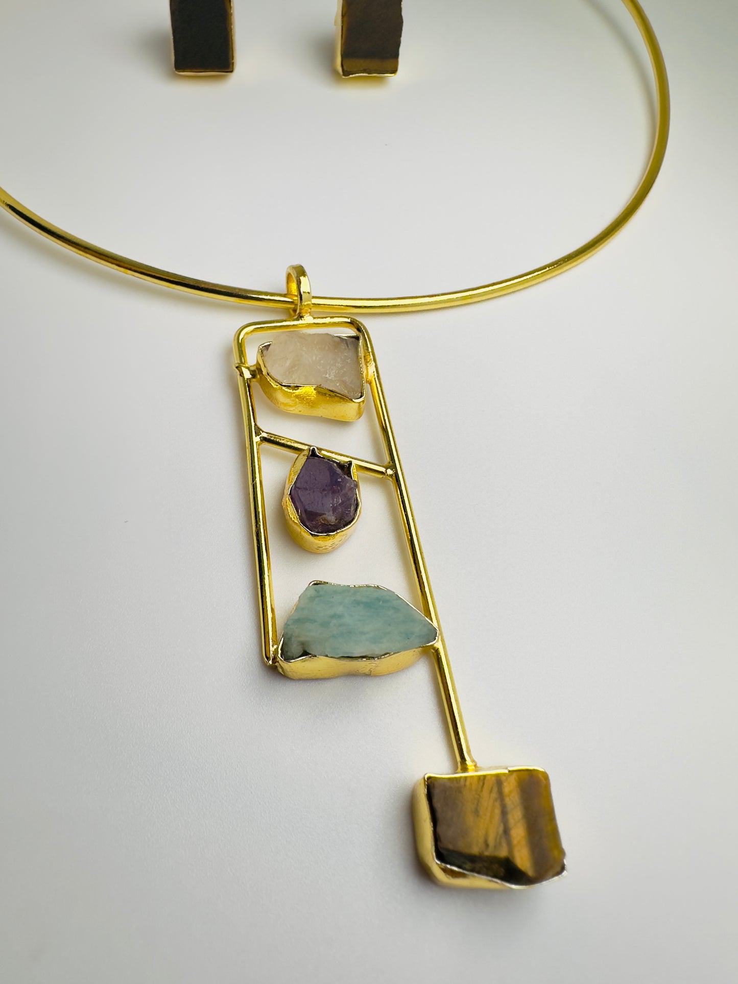 Hasli Necklace Set with Earrings