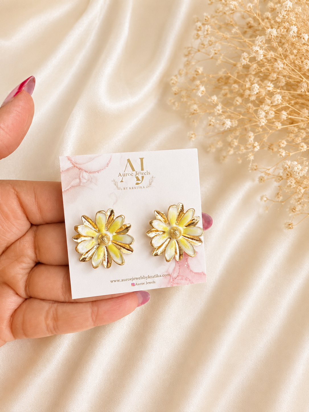 Pastel Daisy Bloom Earrings