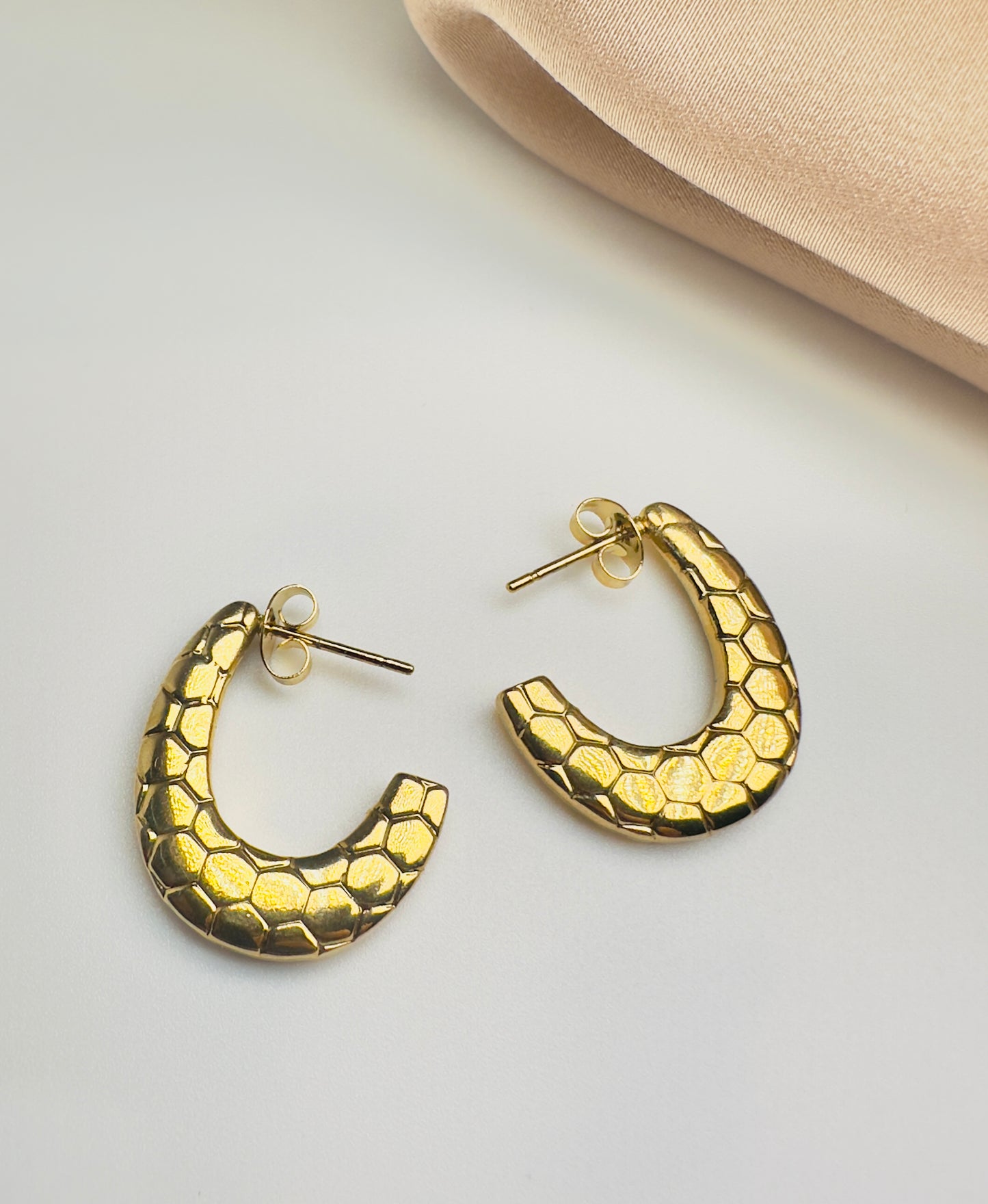 Crescent Hoops