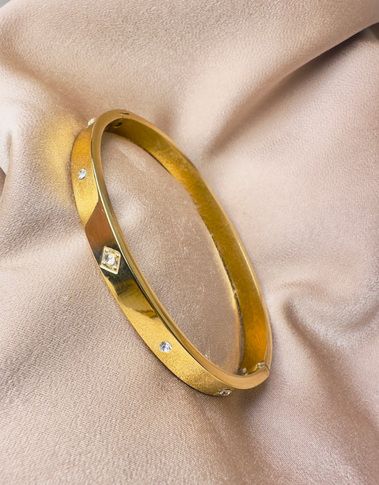 Anti tarnish Gold Bracelet